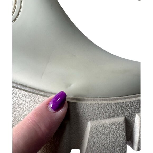 Jeffrey Campbell Women's Sz 9 Play Pleu Rain Boots Cream Chunky Lug Chelsea - Picture 9 of 12
